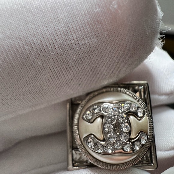 CHANEL Stud Earrings-Authentic Silver/Crystal & Pearly White(.75”x.75”x.5”) NIB - Picture 14 of 17